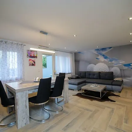 Claudia Apartment Sinsheim