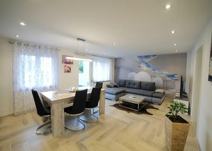 Claudia Apartamento Sinsheim